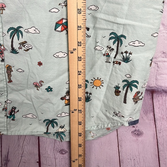 Vans Men's Aqua Green Button Down Short Sleeve Slim Fit Shirt. Size. Large - Picture 9 of 9